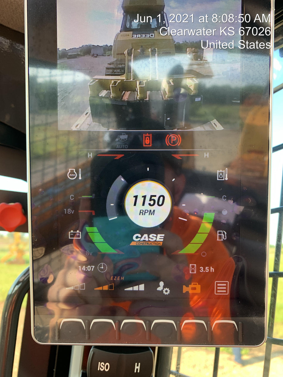 2021 CASE TR270B