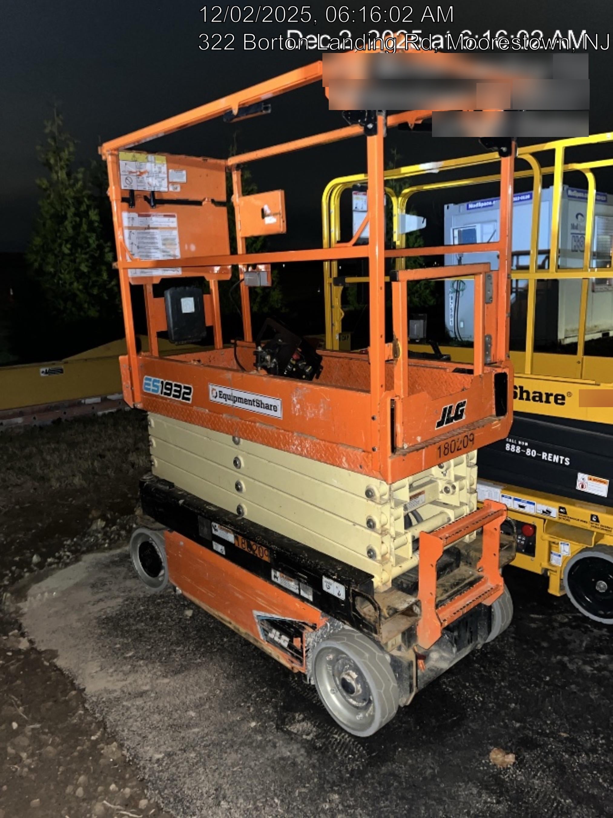2021 JLG ES1932
