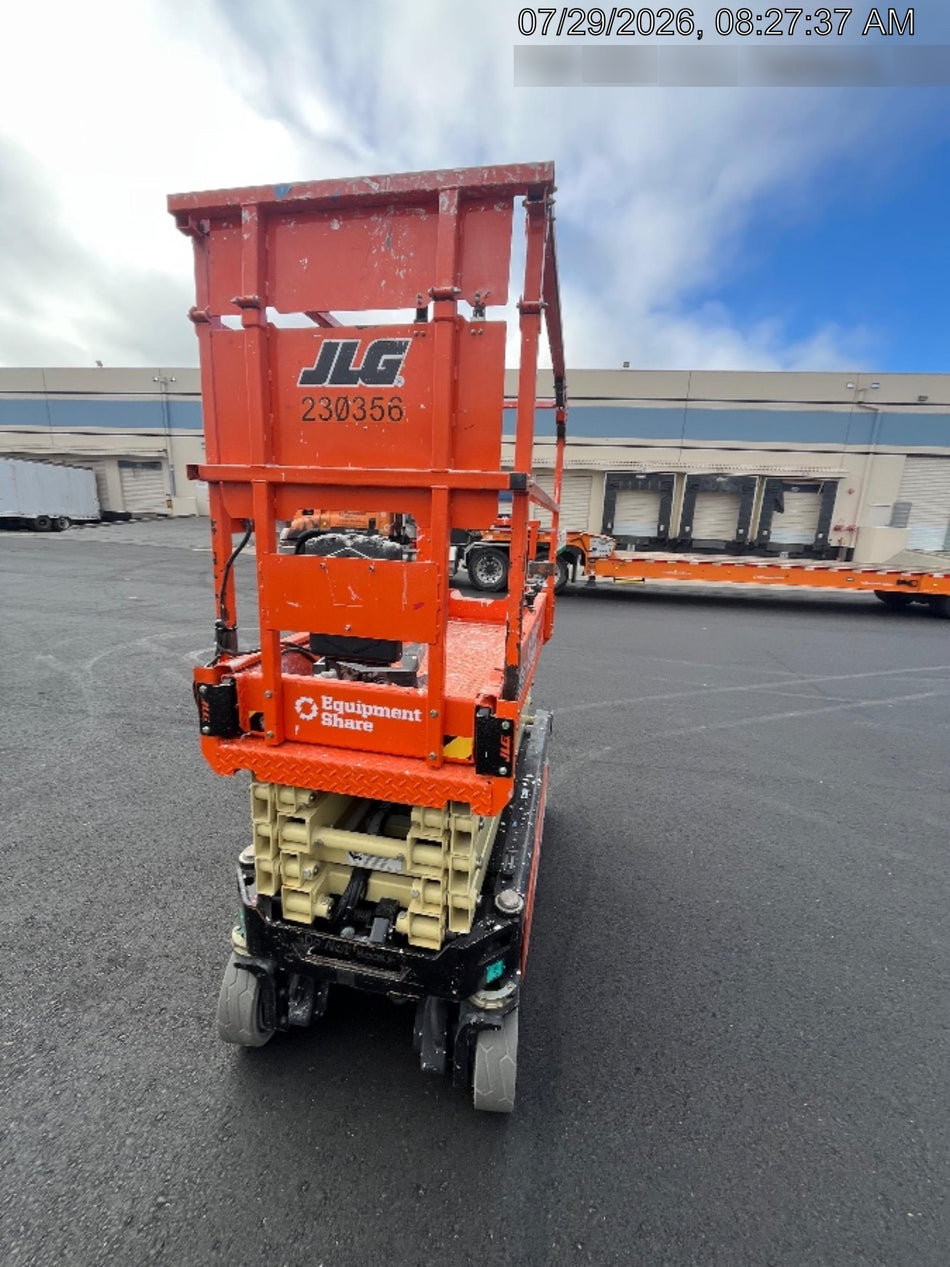 2022 JLG ES1932