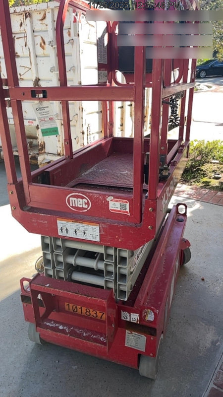 2020 MEC 1330SE Solid NM Tires, Steel Swing out Doors, LCS, Beacon, 900W Invertor