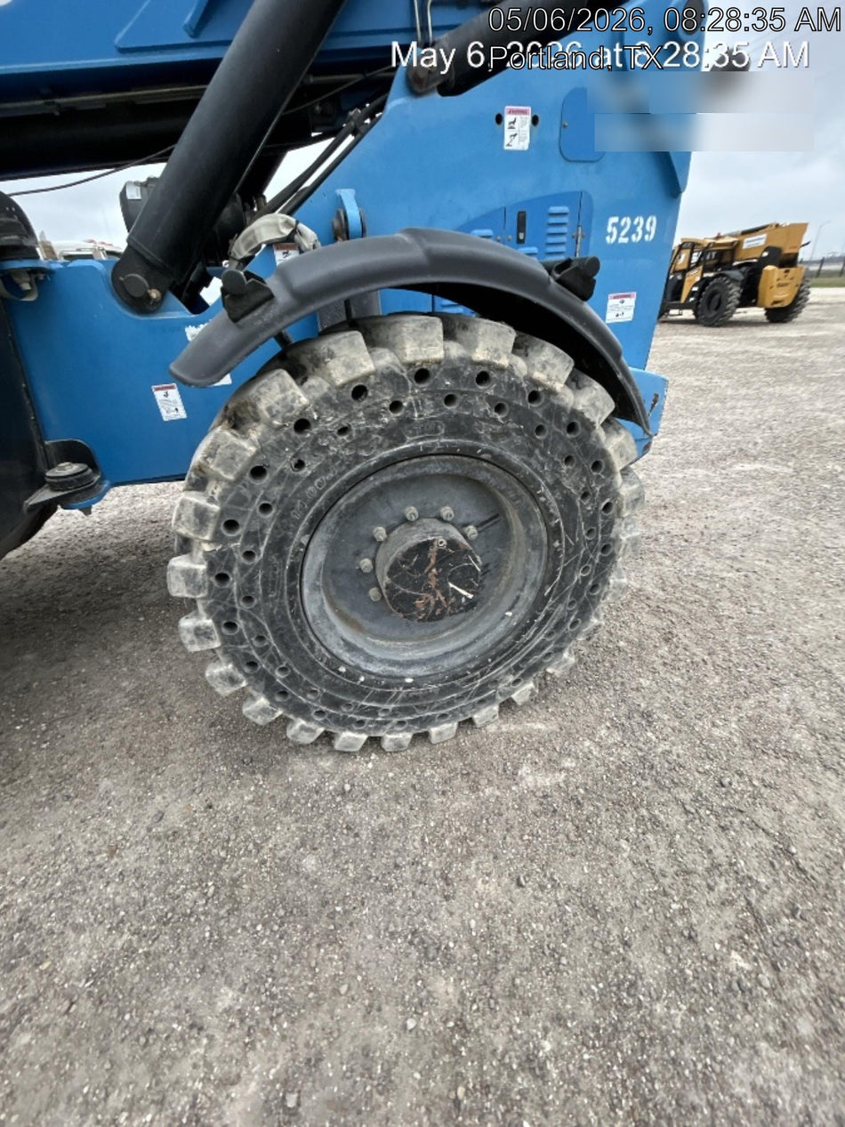 2017 Genie GTH-1056 Solid Tires, 60" carriage, Light Kit, Open ROPS, Flashing Beacon