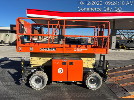 2022 JLG RT3369
