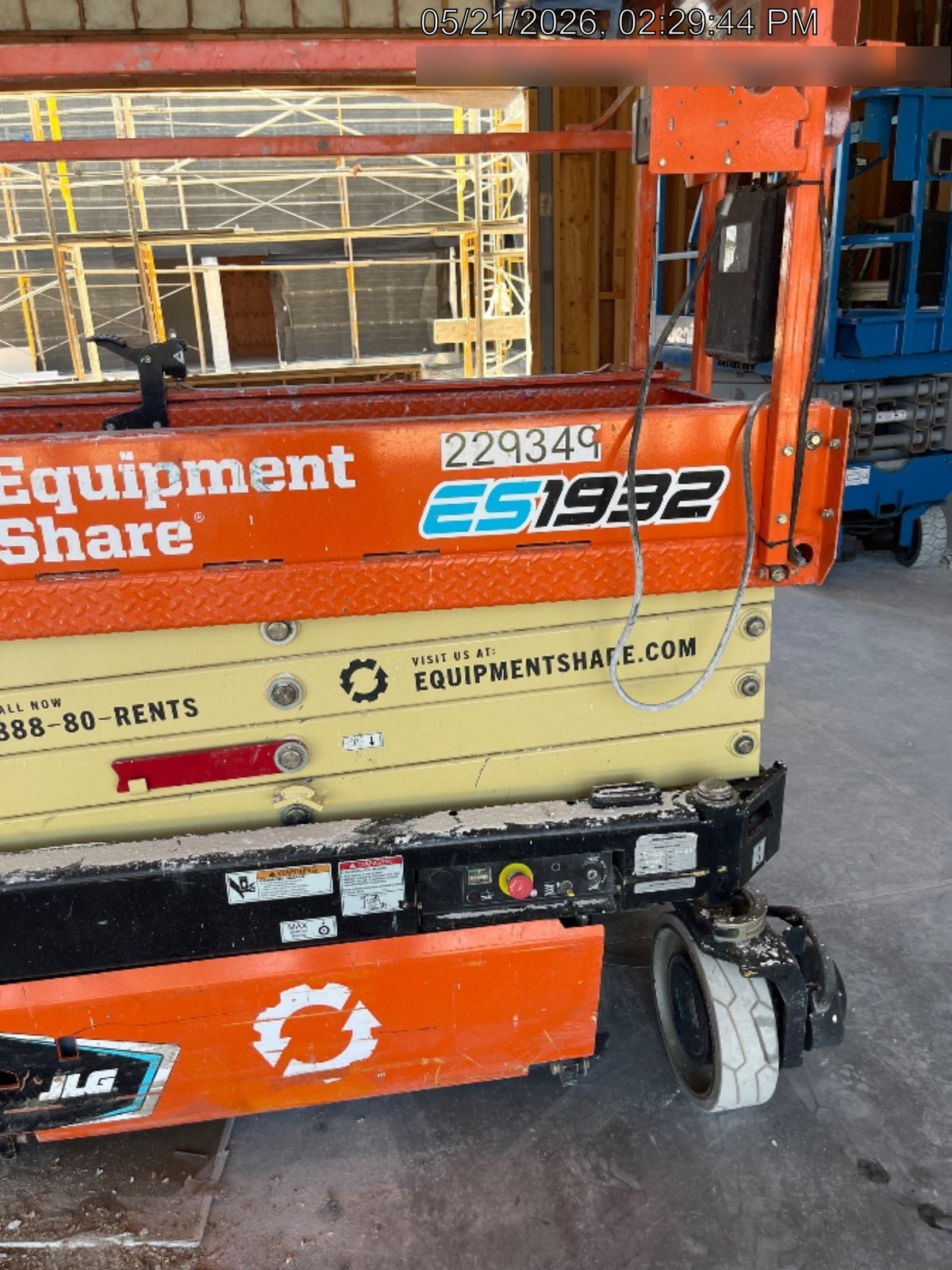 2022 JLG ES1932