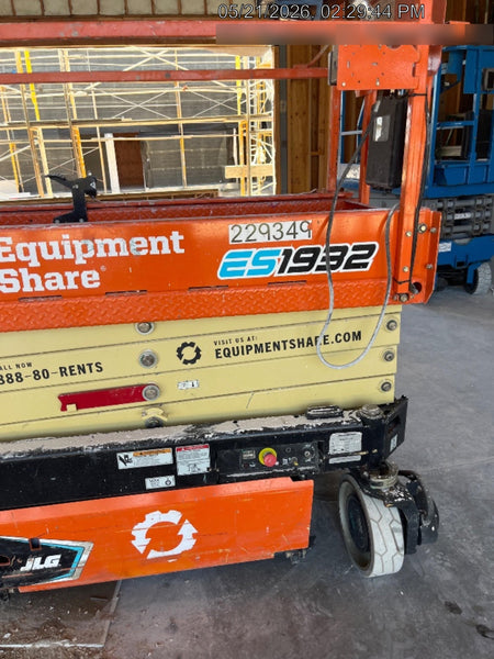 2022 JLG ES1932