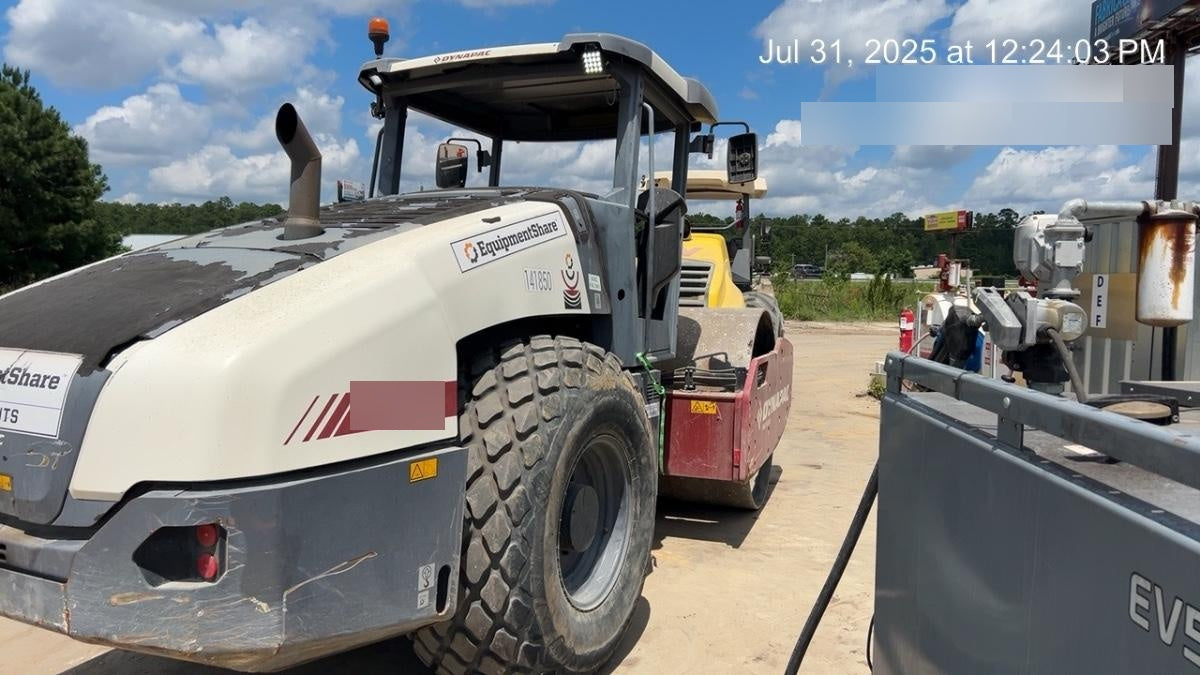 2021 DYNAPAC CA2500D