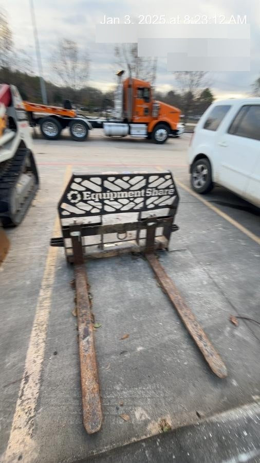 2021 PALADIN 48" Pallet Forks - Paladin