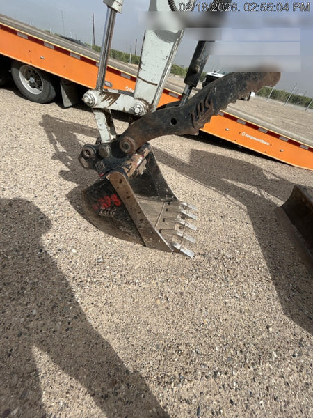 2025 TAKEUCHI 24" Bucket Takeuchi