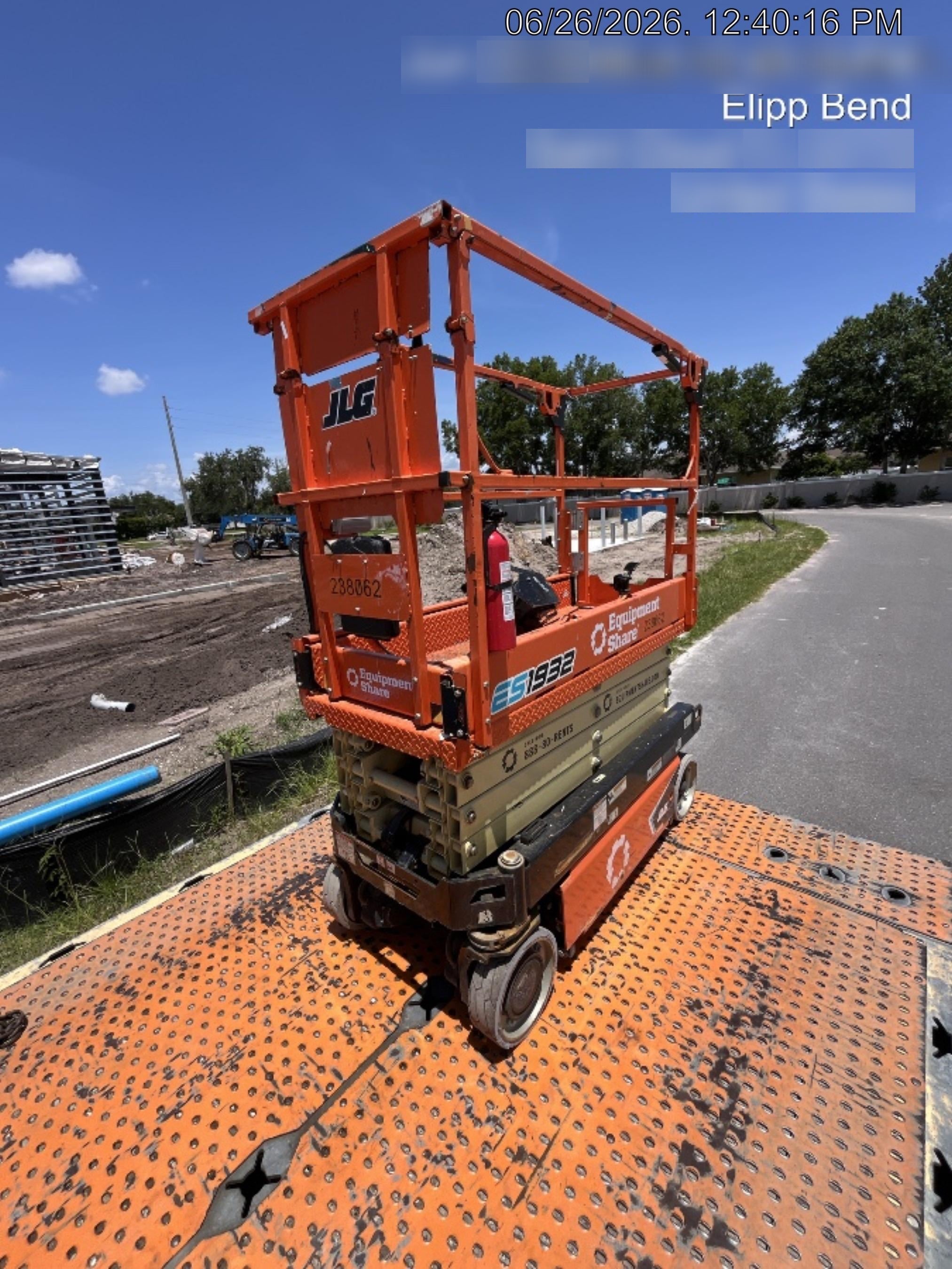 2022 JLG ES1932