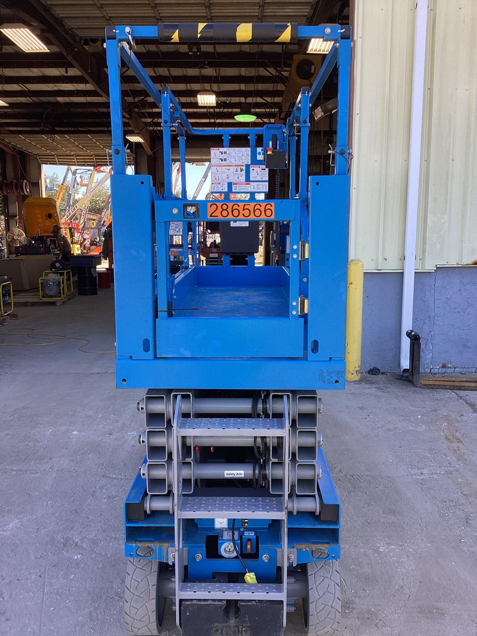 2022 GENIE GS-2632