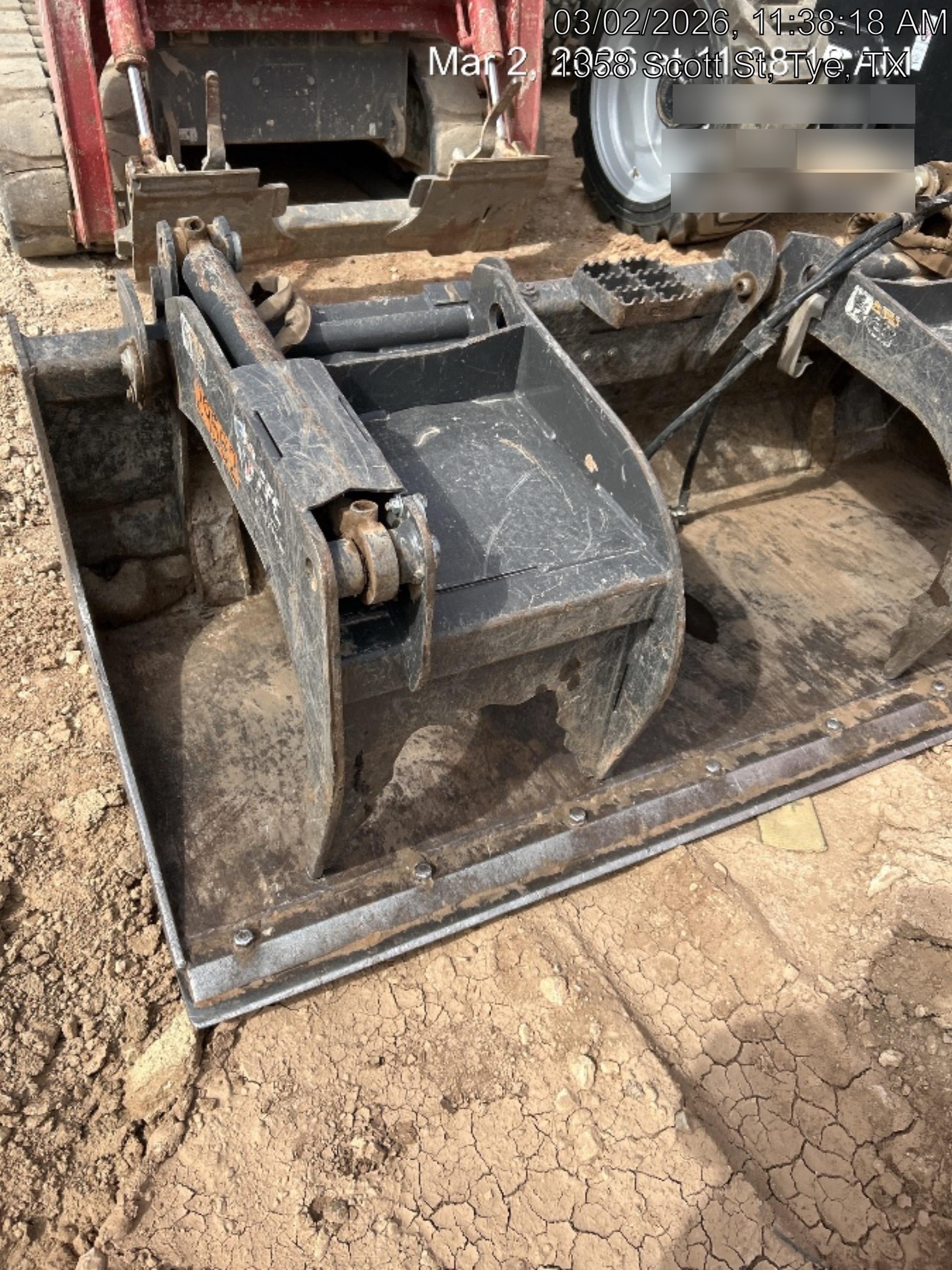 2019 PALADIN 76" Scrap Grapple Bucket - Paladin
