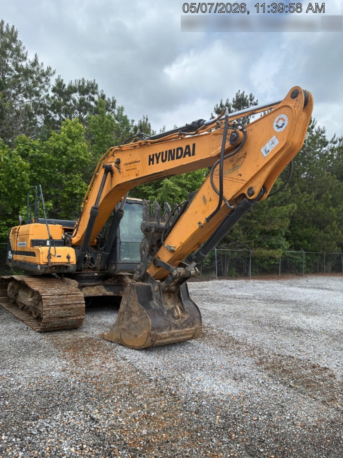 2016 HYUNDAI HX220L