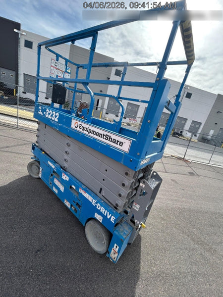 2022 GENIE GS-3232