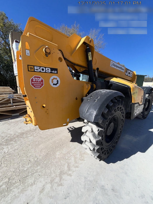 2020 JCB 509-42 Canopy, Solid Tires, Work Lights, Beacon, Aux Hydraulics, Back up Alarm, Lifting Eye, ES Decals