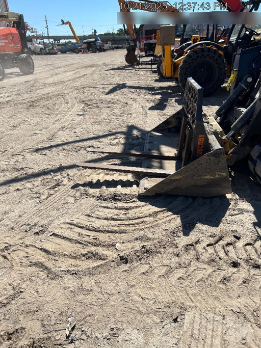 2021 PALADIN 48" Pallet Forks - Paladin