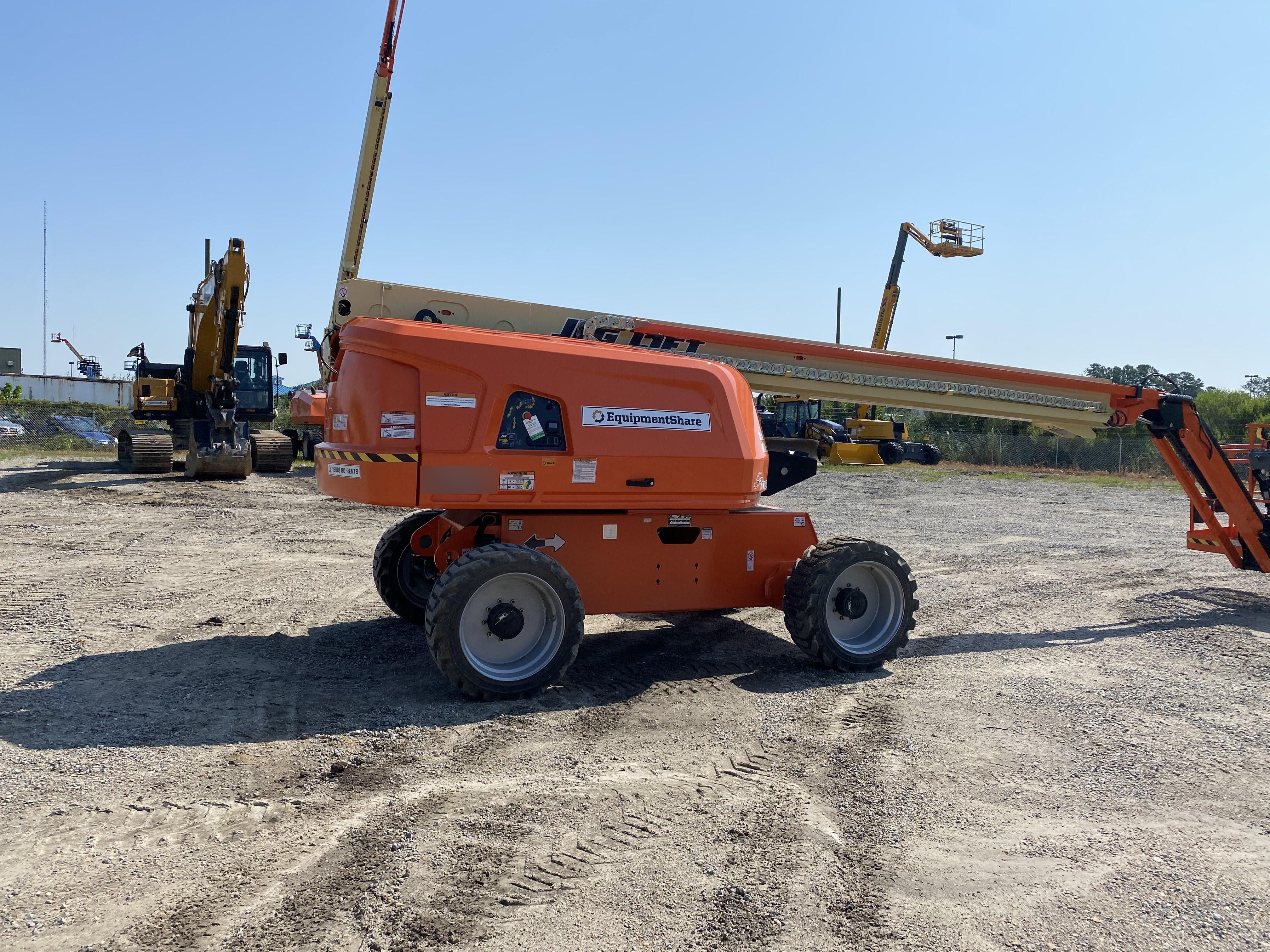 2020 JLG 660SJ