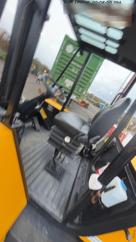 2021 JCB 930-4