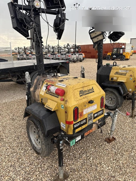 2022 Allmand NLV3GR (4) LED Light Fixture 350W, 23' Vertical Mast, 3kW Prime, Towable, ES Decals, T3