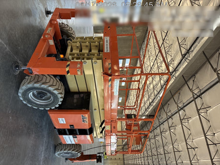 2020 JLG 430LRT