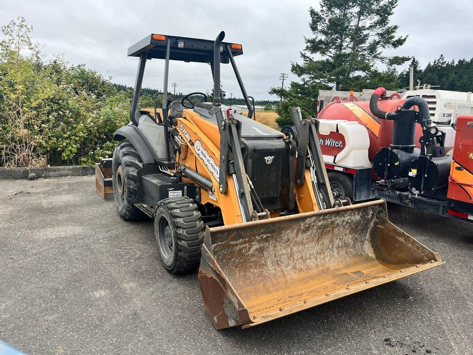 2019 Case 570N EP Canopy, 4WD, GP Front Bucket, Dual Tilt Cylinder, 84" Box Blade w/ Scarifier, Wheel Weights, Beacon