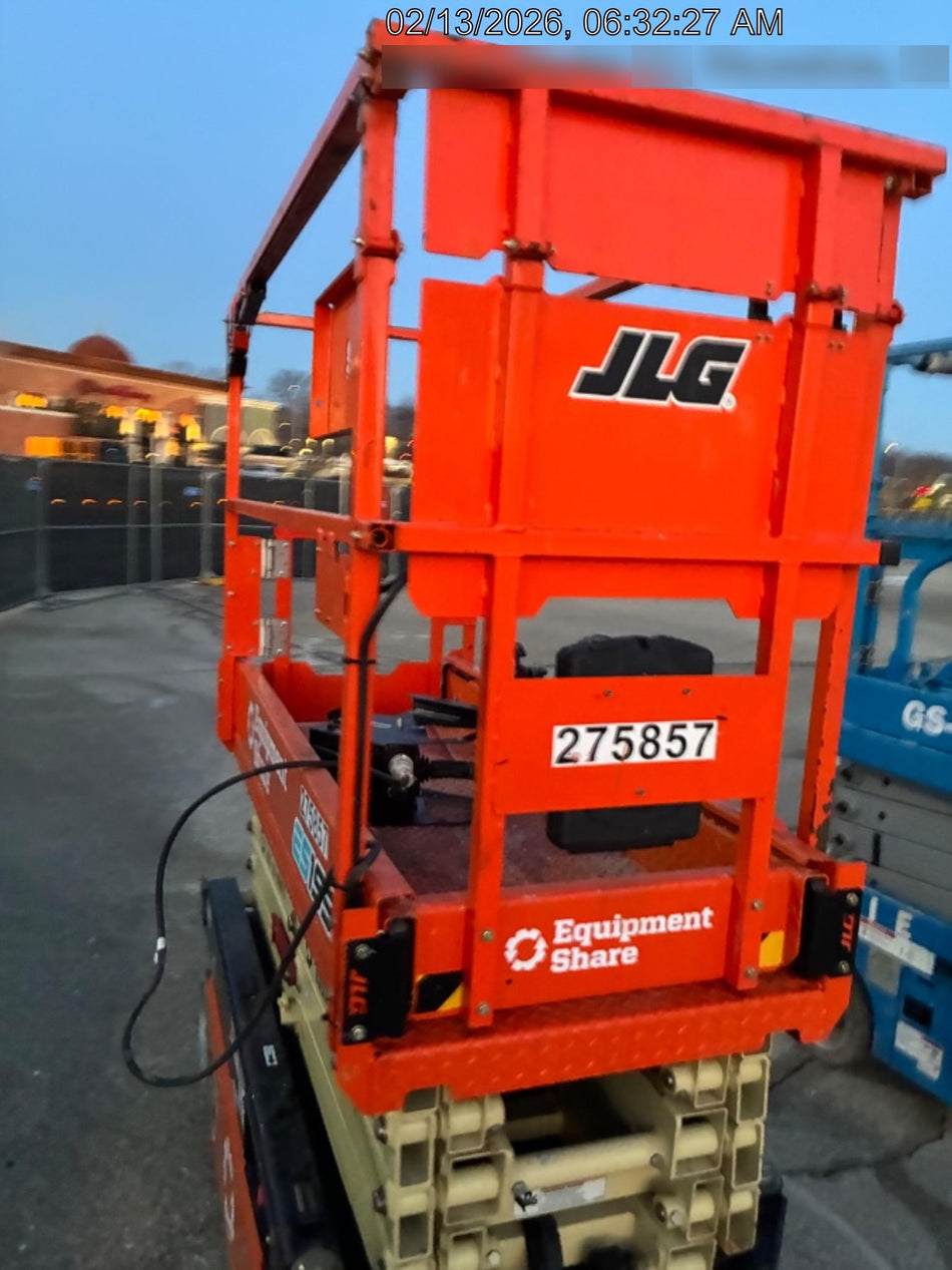 2022 JLG ES1932