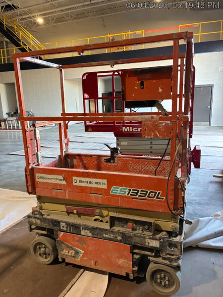 2021 JLG ES1330L