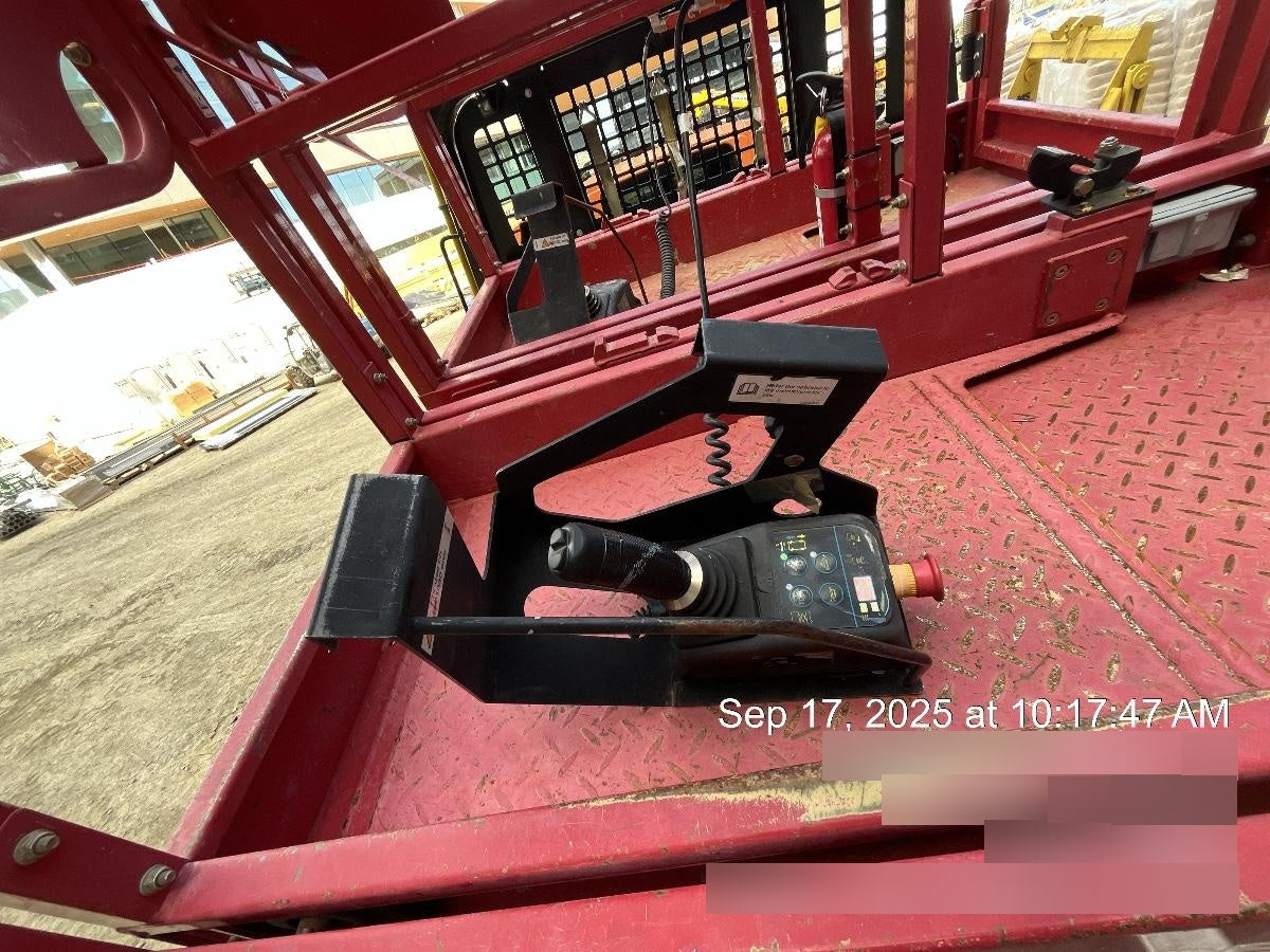 2020 MEC 1330SE Solid NM Tires, Steel Swing out Doors, LCS, Beacon, 900W Inverter