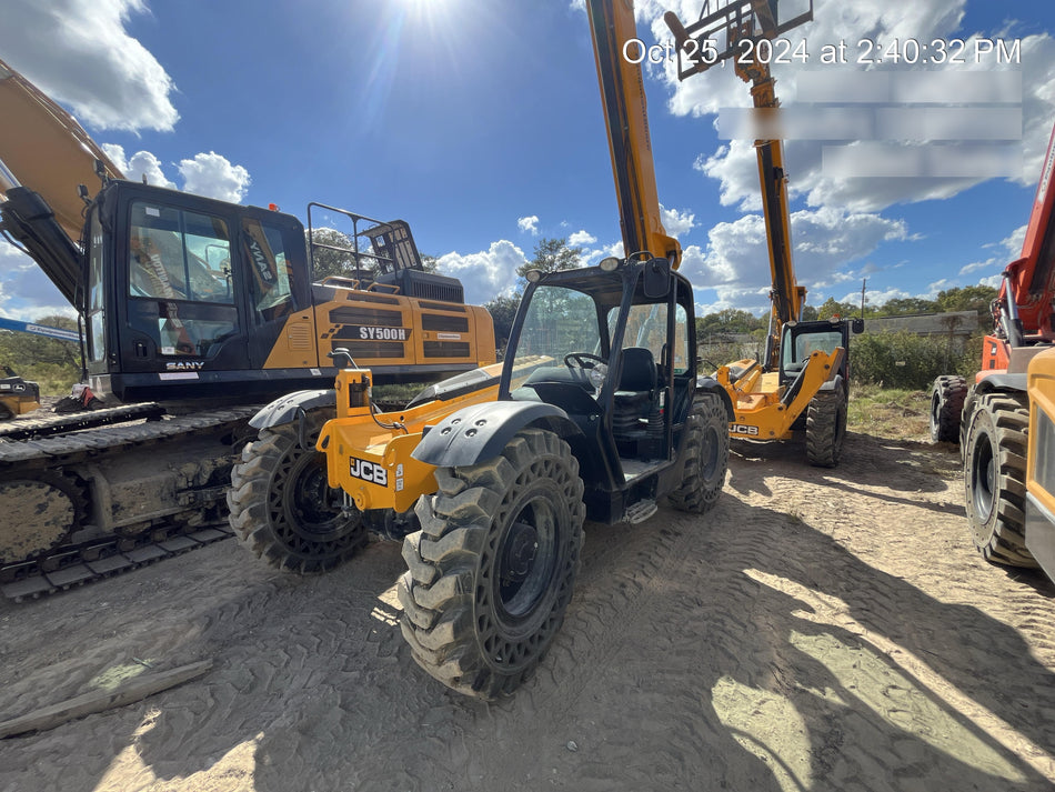 2023 JCB 509-42