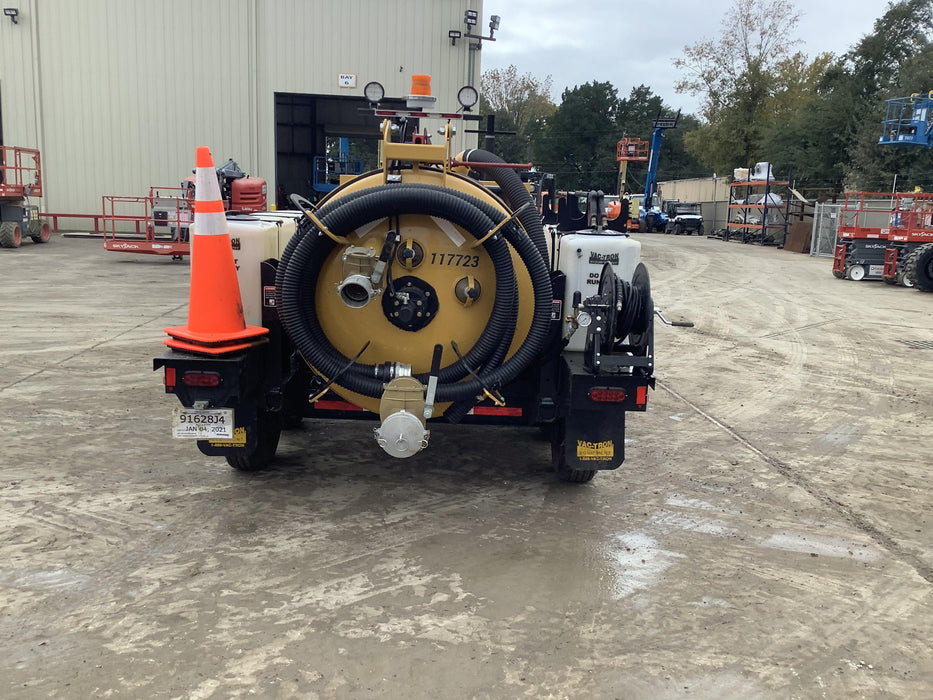 2020 Vac-Tron LP573XDT Tier 4 Kohler Diesel Engine, 500 Gallon Debris Tank w/ Hydraulic Tilt, two (2) 100 Gallon Water Tanks, Low Profile Torsion Axles (12,000 GVWR), Manual Jack Trailer