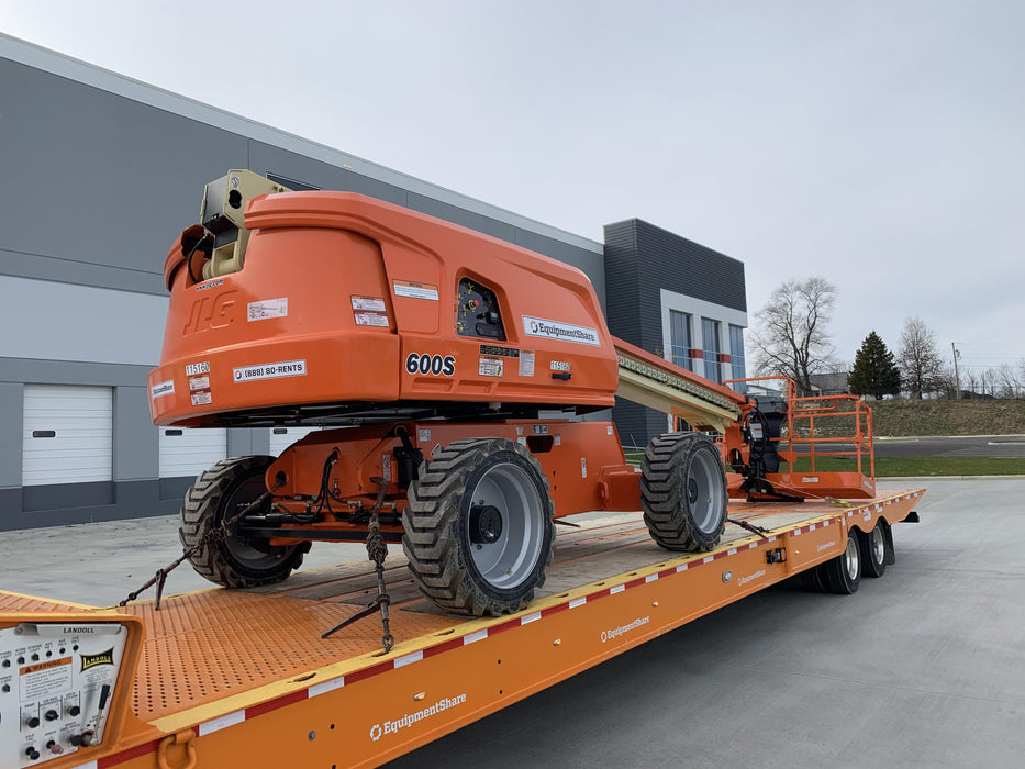 2021 JLG 600S