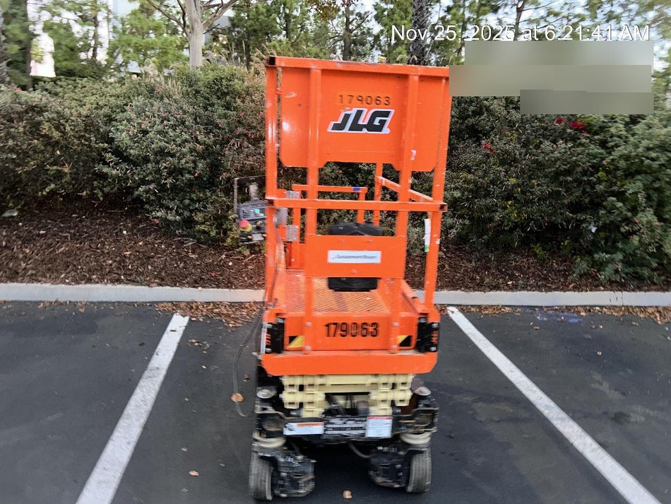 2021 JLG ES1330L