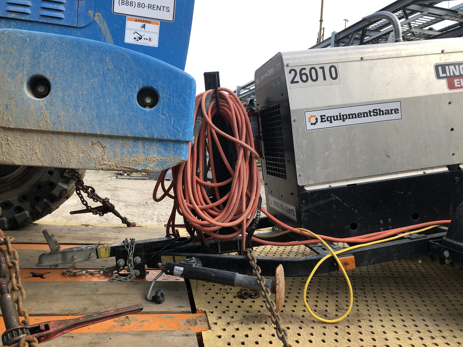 2019 Lincoln Electric Vantage 322 Lincoln Vantage 322 Welder w/Trailer, Light Kit, Cable Rack