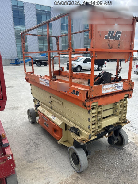 2016 JLG 3246ES
