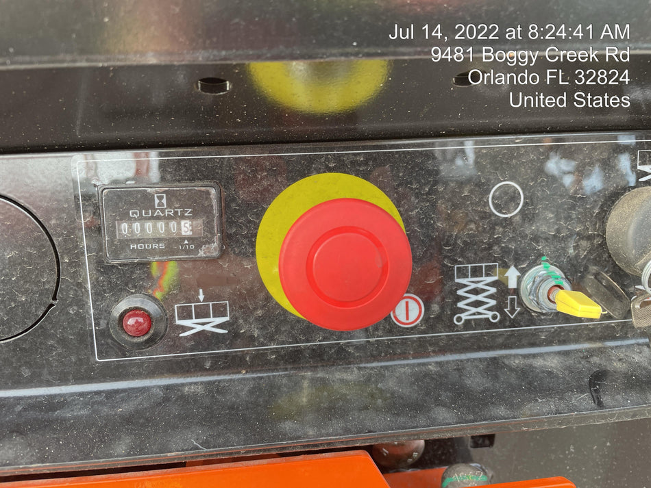 2022 JLG ES2632