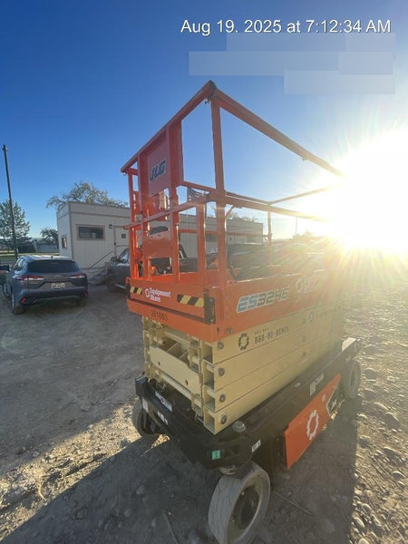 2022 JLG ES3246