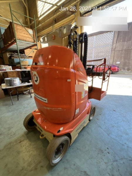 2022 JLG 26E