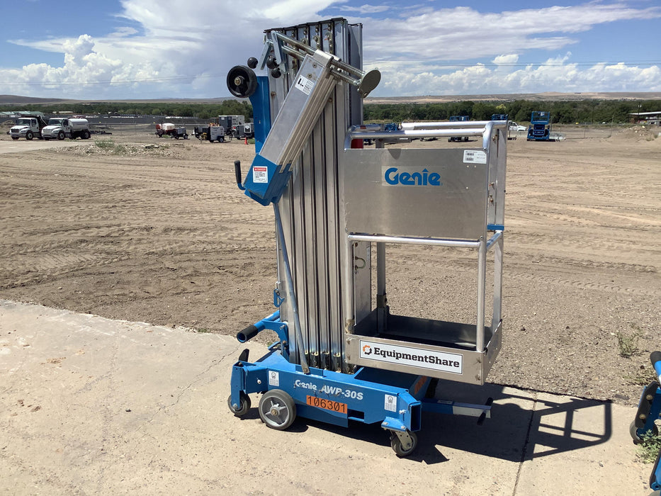 2020 GENIE AWP-30S