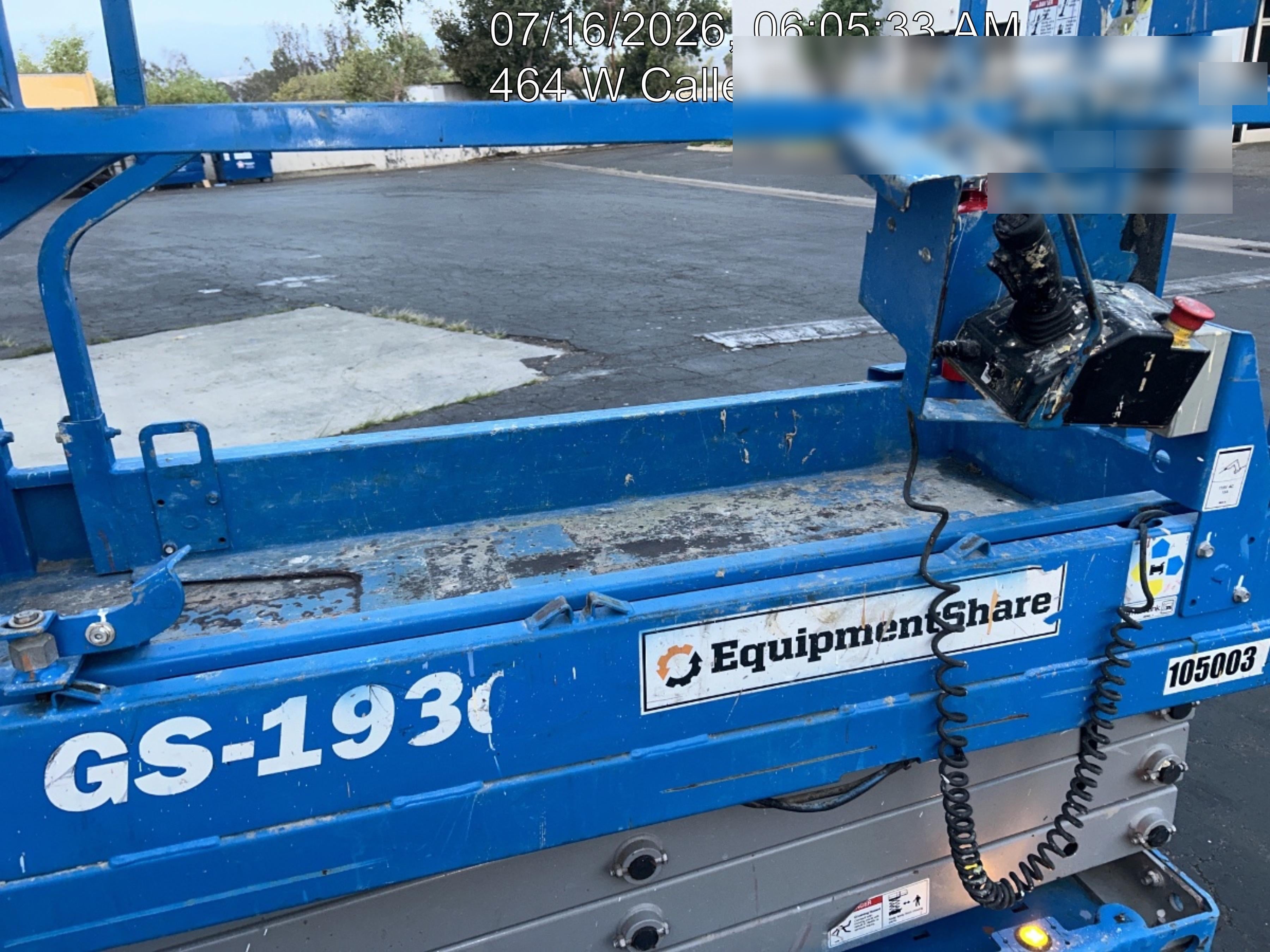 2020 Genie GS-1930 Solid Non Marking Tires, Beacon, Folding rails with half height swing gate, 800W Inverter