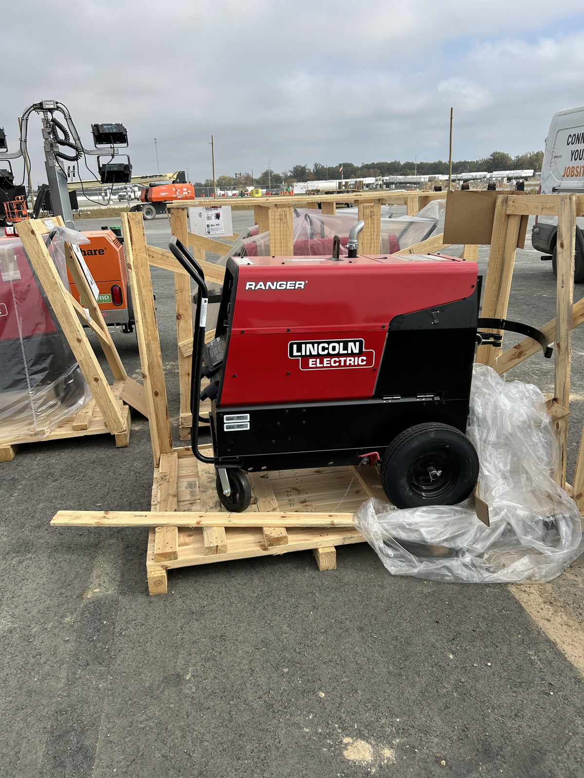 2025 LINCOLN ELECTRIC Ranger 305 LPG