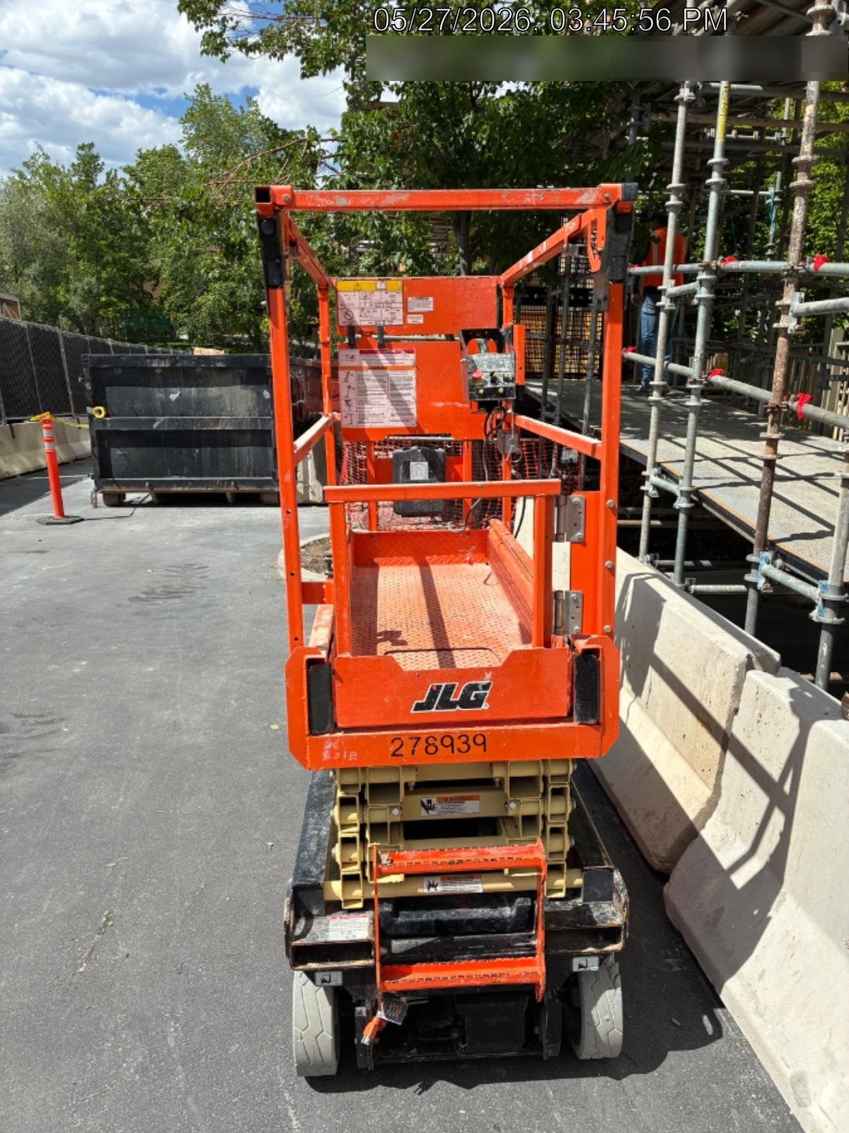 2022 JLG ES1932