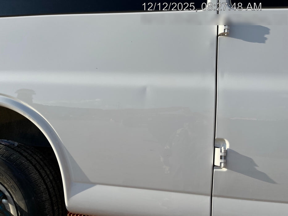 2023 CHEVROLET Express Van - Rental