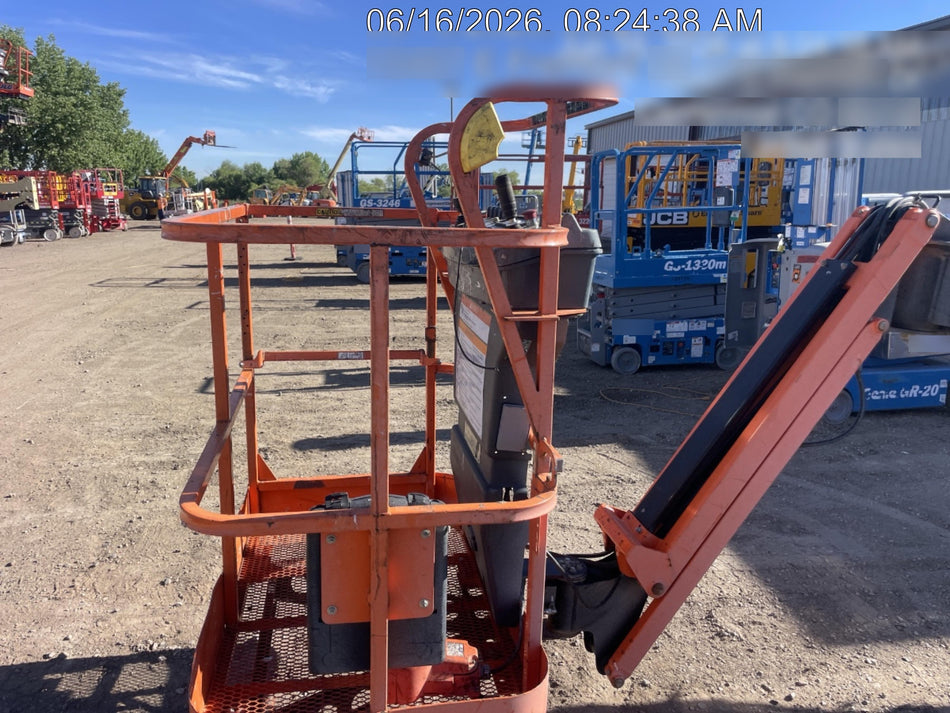 2019 JLG E400AJPN