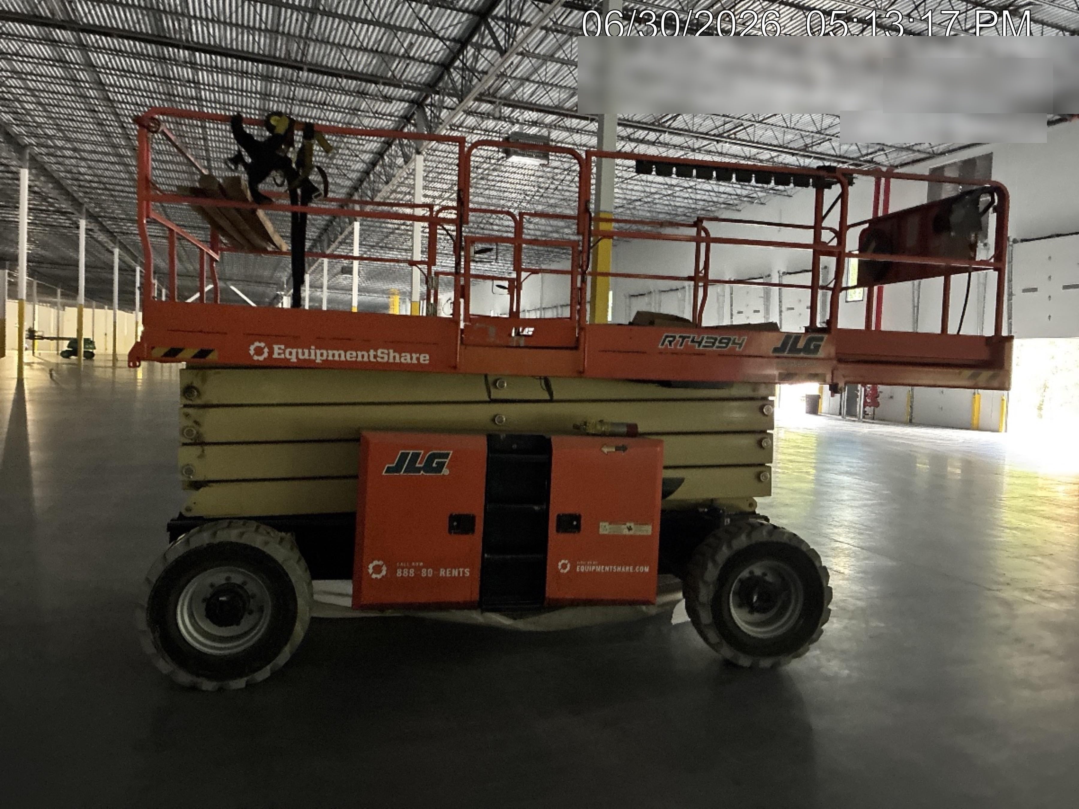 2022 JLG RT4394