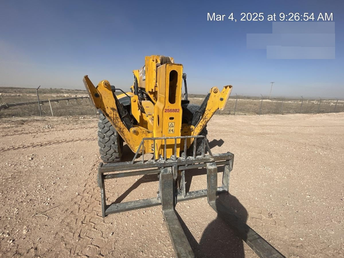 2022 JCB 512-56