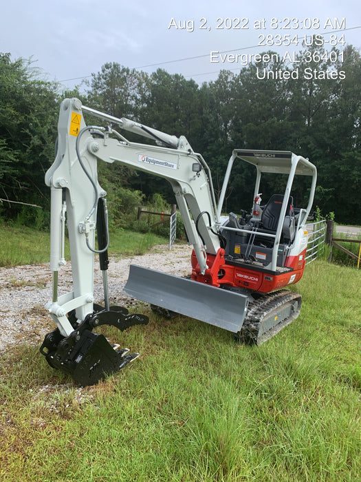 2022 TAKEUCHI TB235-2R