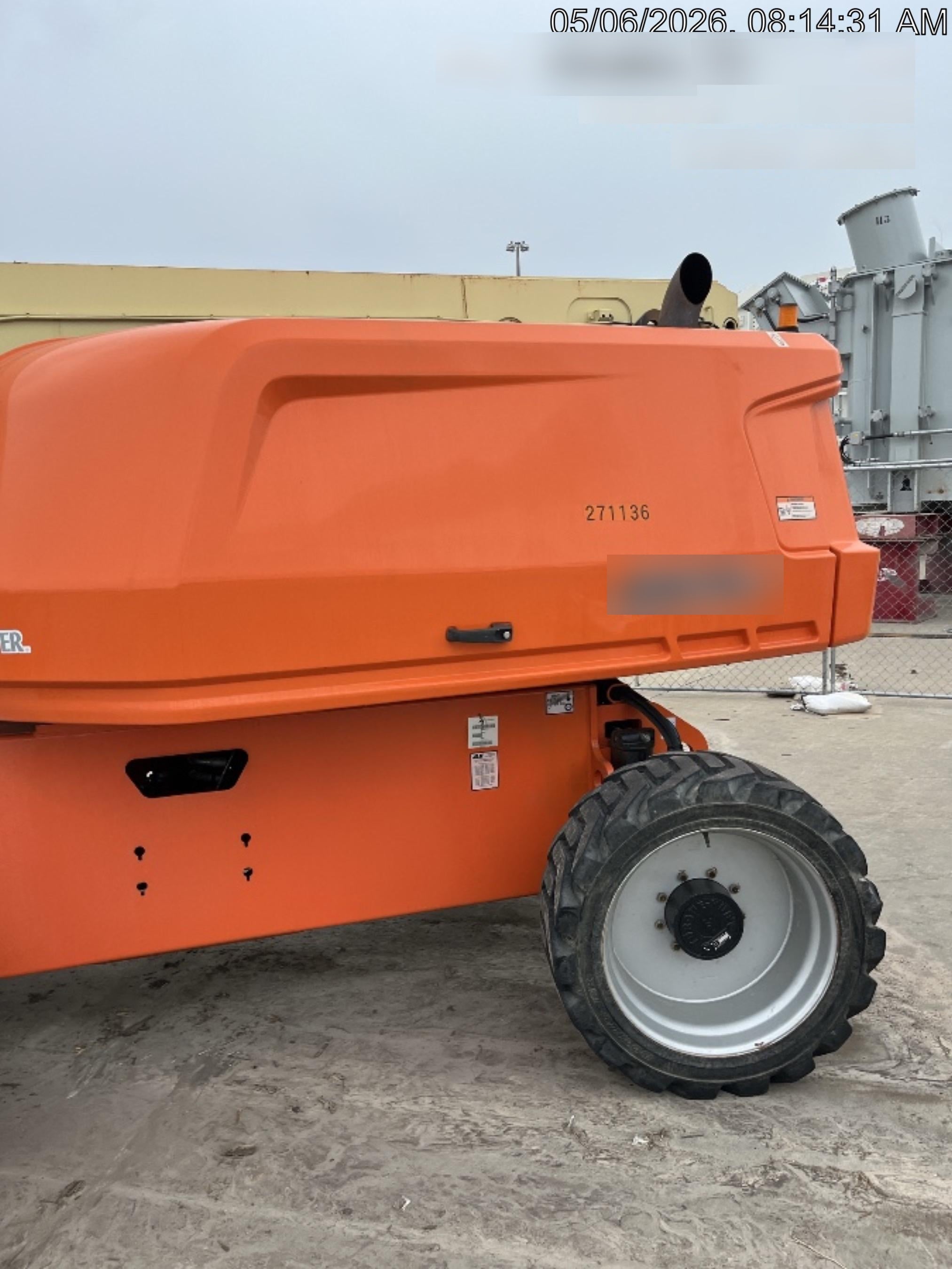 2022 JLG 660SJ