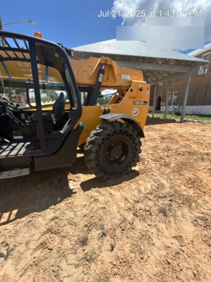 2020 JCB 509-42 Canopy, Solid Tires, Work Lights, Beacon, Aux Hydraulics, Back up Alarm, Lifting Eye, ES Decals