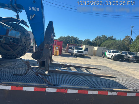 2017 Genie GTH-844 Genie GTH-844, Solid Tires, 60" carriage/forks, Full Cab, Work Lights
