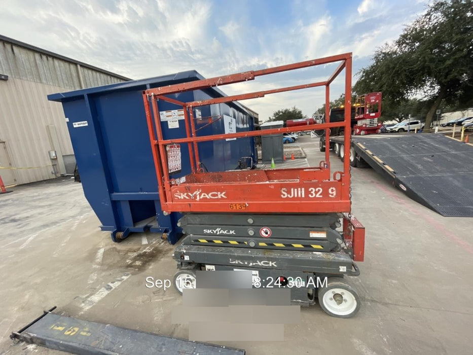 2017 Skyjack SJIII-3219 Skyjack SJ3219, Trojan Battery Set, Extended Warranty 5yr/5k hr