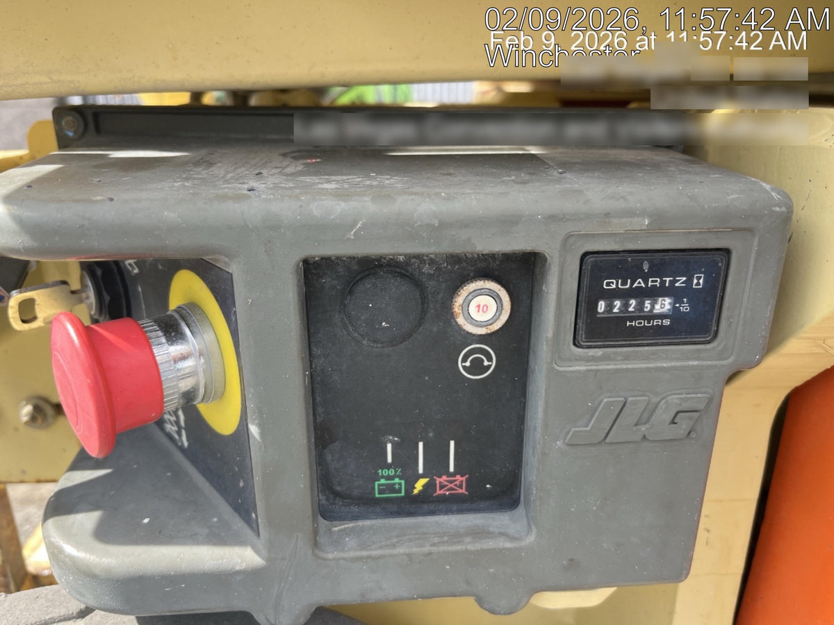 2016 JLG 1930ES Standard Options