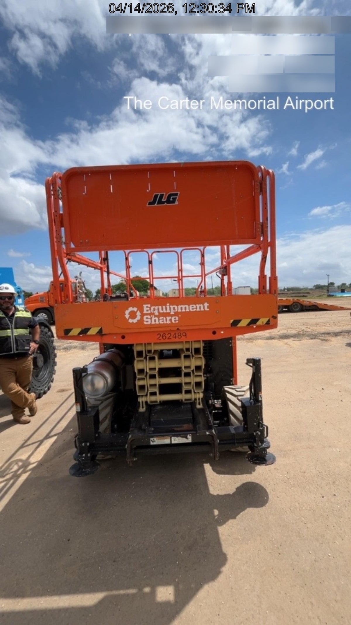 2022 JLG RT3369